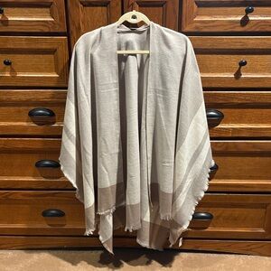 Old Navy Poncho/Topper Beige Cream OS NWT